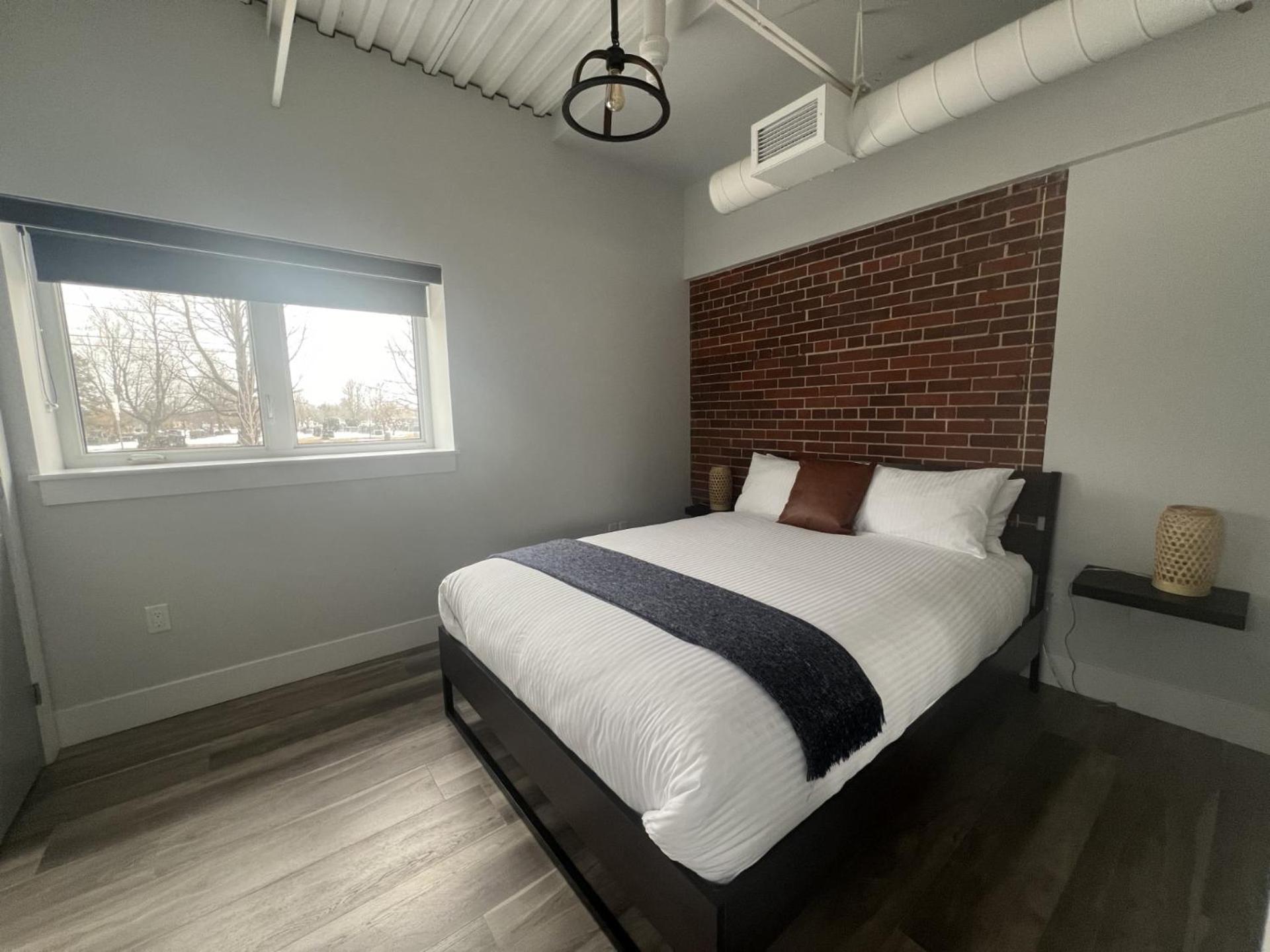Aparthotel Station 1 By Terra Hospitality Moncton Exterior foto