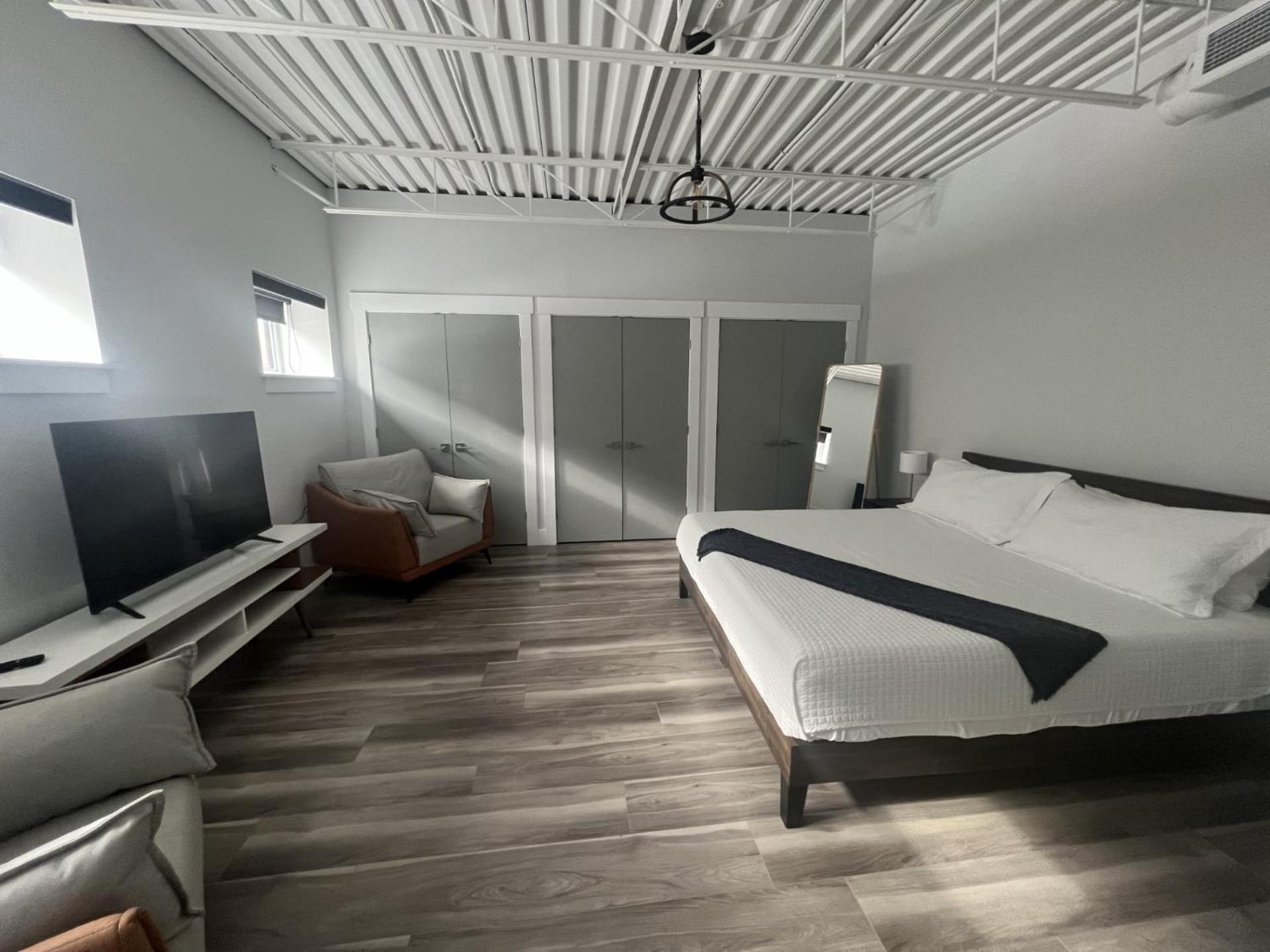 Aparthotel Station 1 By Terra Hospitality Moncton Exterior foto